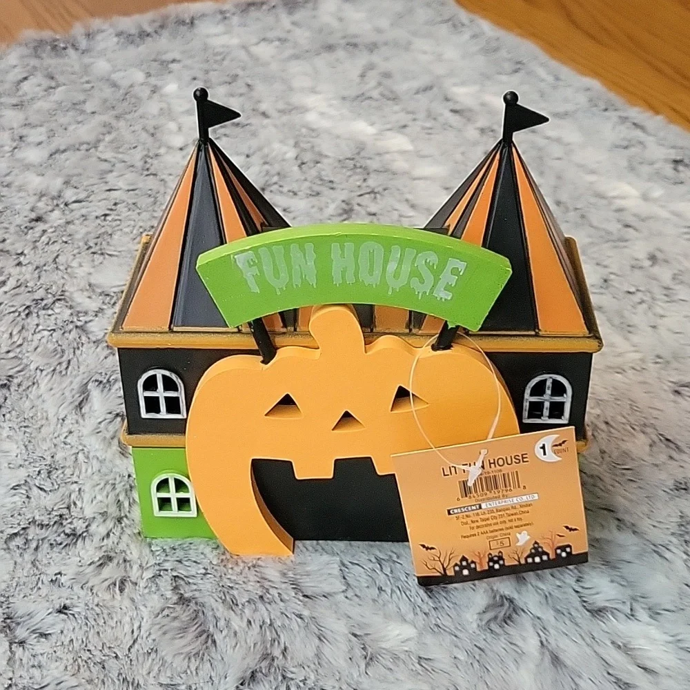 Target Hyde&EEK Lit Fun House Halloween 2023, New With Tags!